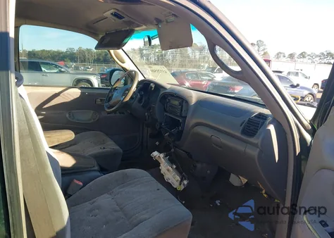 2000 Toyota Tundra Sr5 V8 from USA, damaged, VIN 5TBRT3410YS040082